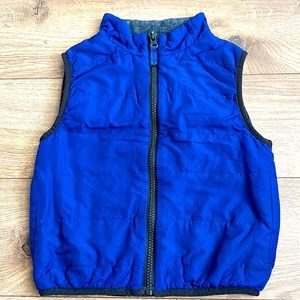 Oshkosh boy’s vest 4T